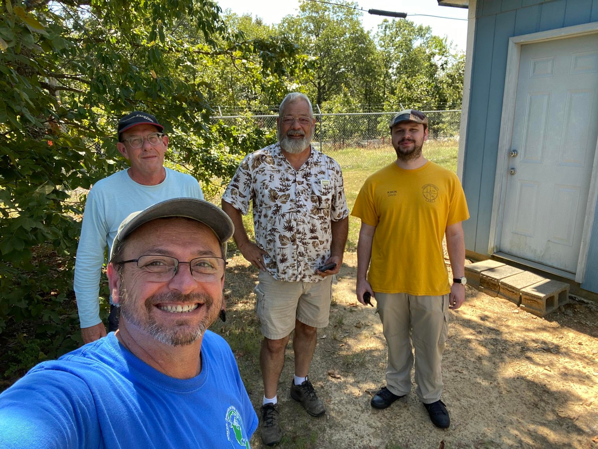 W5STR crew at the digipeater site